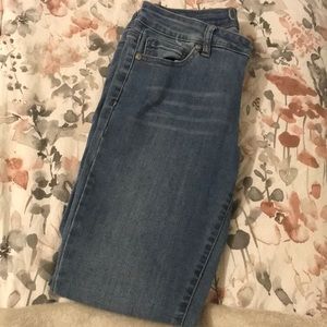 Delia’s Light Blue Skinny Jeans Size 9